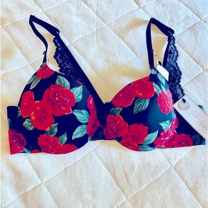 Marylyn Monroe NWT Size 36B